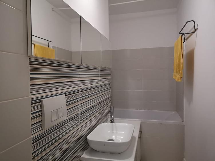 Garsonieră decomandată în Bucur Obor