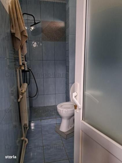 Casă cu 4 camere cu Teren 120 Mp în Tineretului