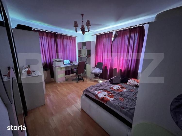 Casă cu 4 camere cu Teren 1174 Mp în Central