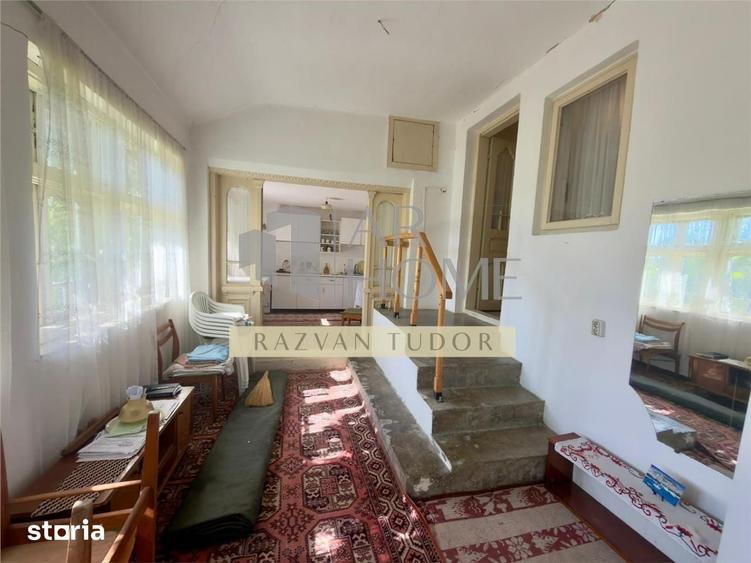 Casă cu 4 camere cu Teren 1681 Mp în Boldești