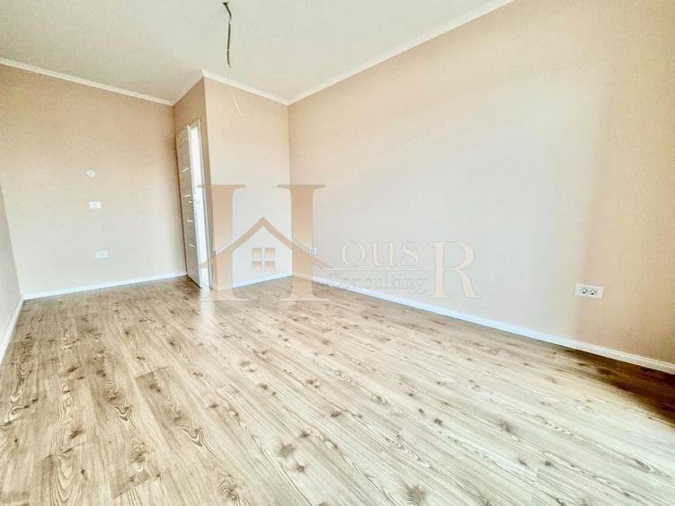 Duplex cu 4 camere cu Canalizare în Dumbrăvița