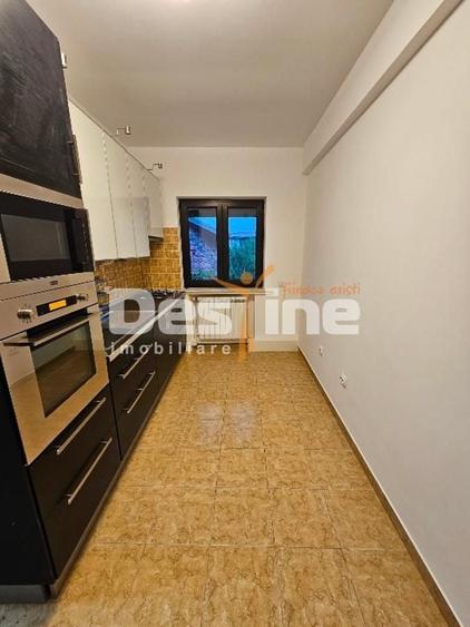 Apartament cu 4 camere decomandat în Domenii