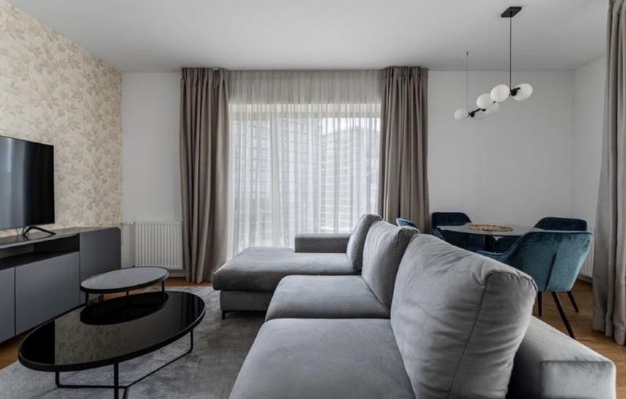 Apartament cu 2 camere semidecomandat, mobilat în Aviației