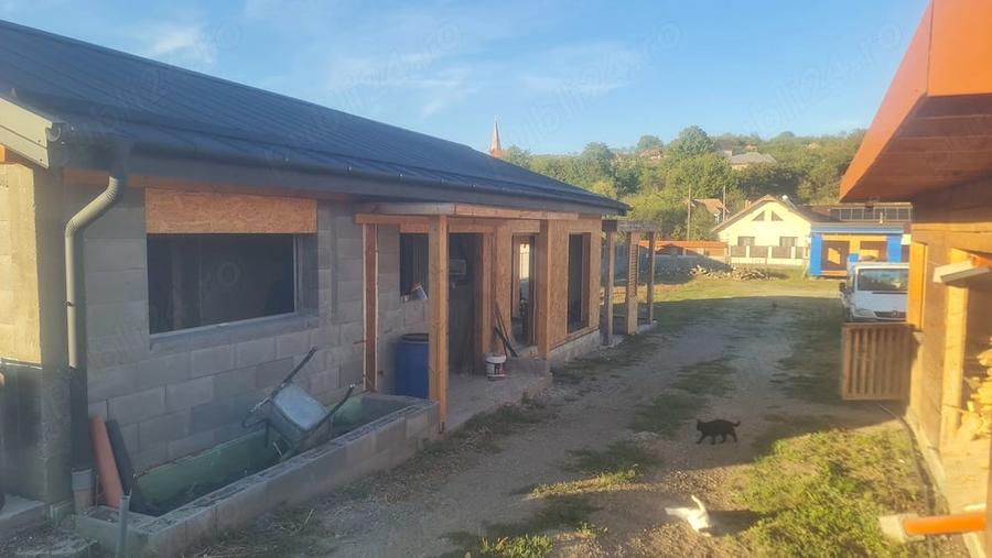 Casă cu Teren 500 Mp în Recea