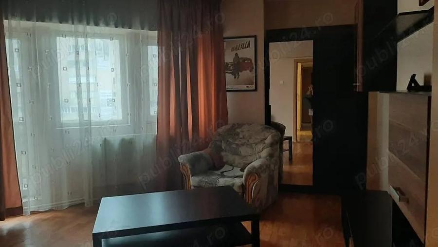 Apartament cu 2 camere decomandat în Patriei