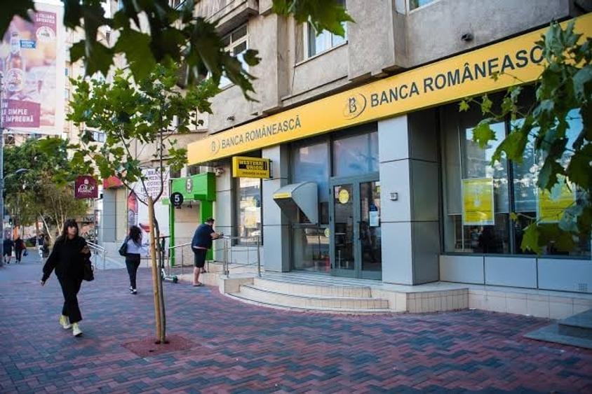 Spațiu comercial, de 100 mp, în P-ța Unirii
