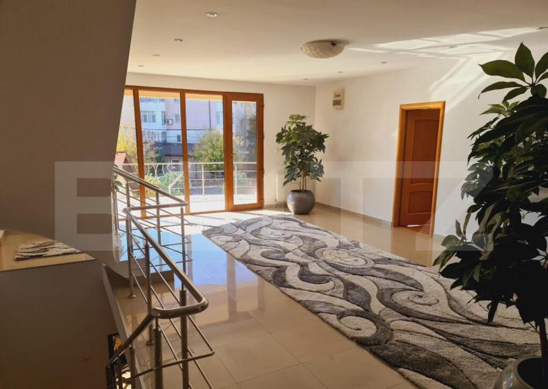 Vila 350 mp utili, teren 700 mp, strada Craitelor - 5