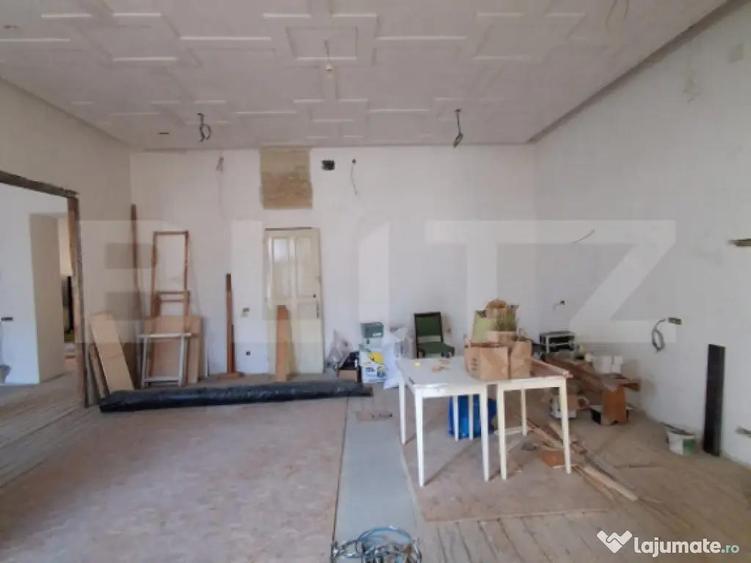 Spa?iu comercial 200 mp + acces pod 200 mp, 3 balcoane, la - 2