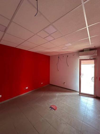 Vand Spatiu comercial + garsoniera - 7