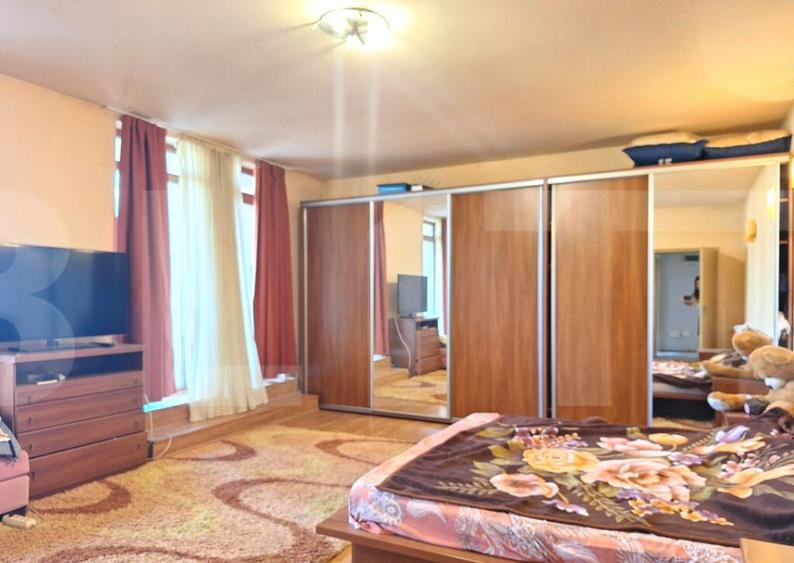 Casa compusa din doua apartamente, de vanzare, cu 8 camere, - 16