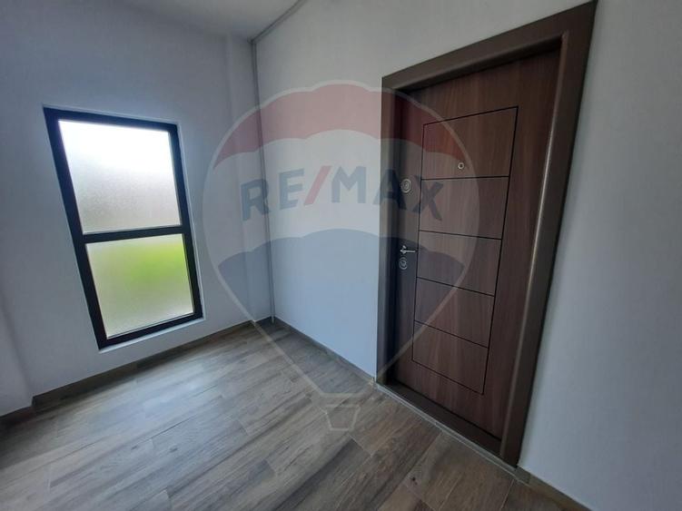 Apartament cu 3 camere NOU(cel mai mic pret/mp + parcare gratuita) - 1