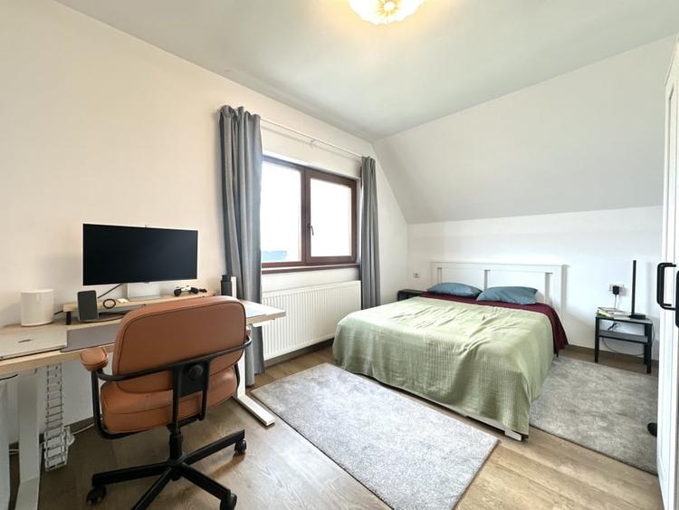 Apartament mobilat cu gust, 2 camere, 54 mp utili - mansarda, zona Dacia - 4