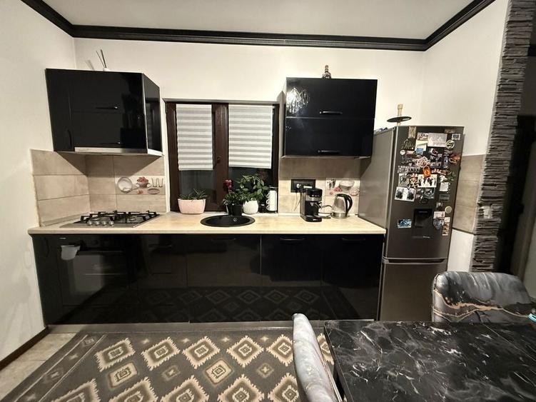 Vand/schimb casa la curte cu garsoniera - 4