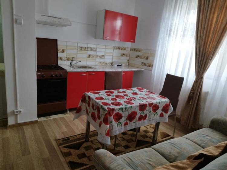Inchiriez apartament cu doua camere - 3