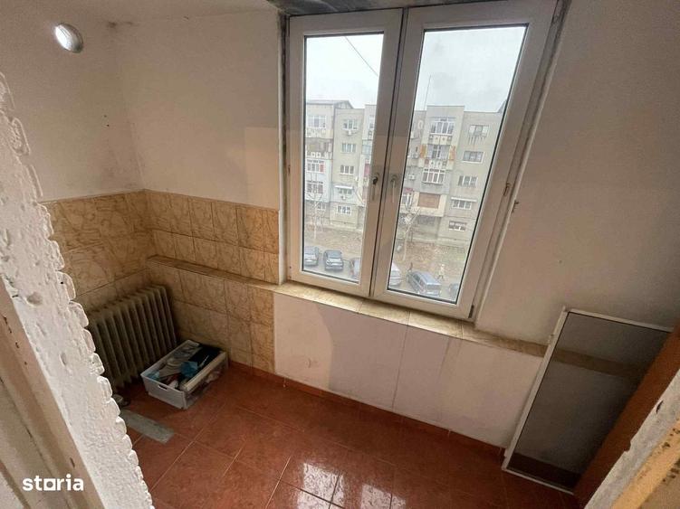 Apartament cu balcon, 2 camere, centrala urbana - 6