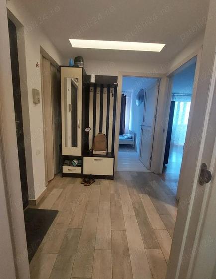 Inchiriez 2 camere, Eroii Revolu?iei, metrou - 4