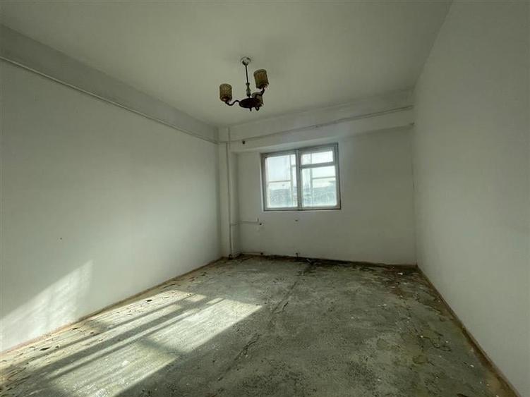 Apartament 3 camere de vanzare zona E3 -Tulcea - 2