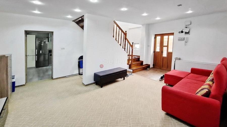 Aproape de Zona Comerciala - 2