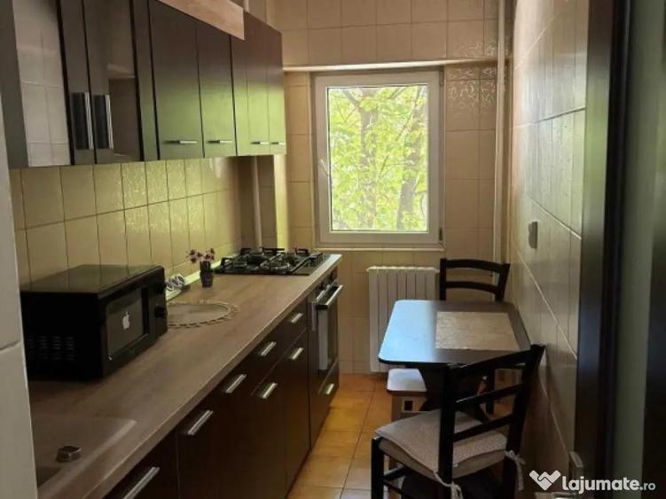 Aparatorii patriei tomesti etaj 6 - 1