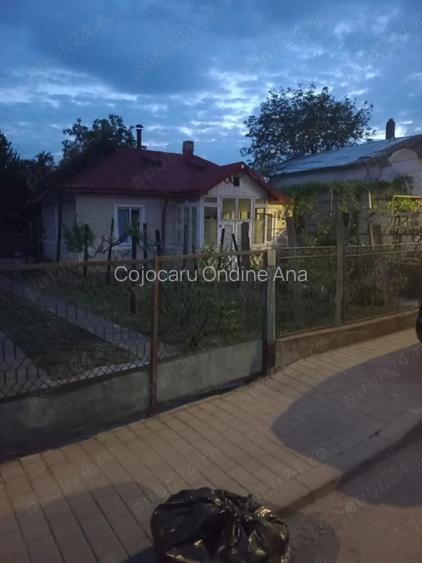 Vand casa 3 camere Roman Vand casa 3 camere Roman