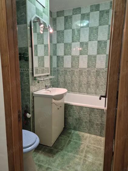 Vand Garsoniera Piata Delfinului, bloc recent reabilitat - 8