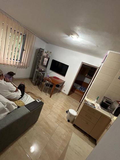 Apartament 3 camere Militari Gorjului - 1