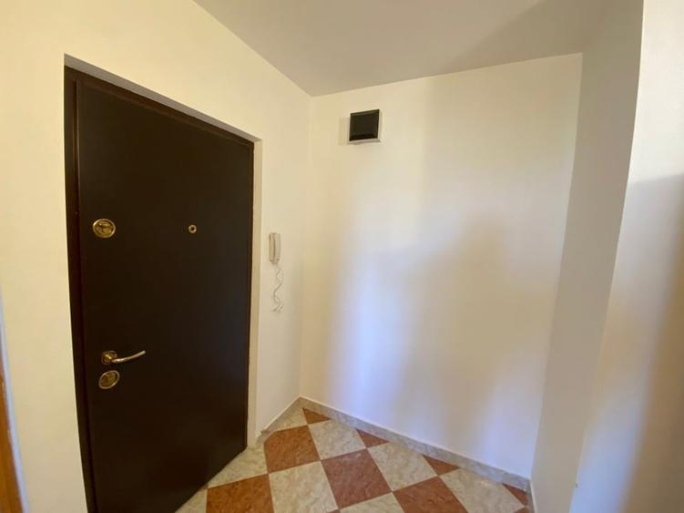 Apartament 3 camere cartier C5 Tulcea - 1