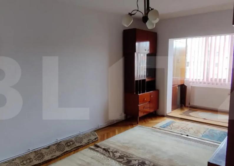 Apartament 4 camere, 80 mp, decomandat, etaj intermediar, Ma - 1