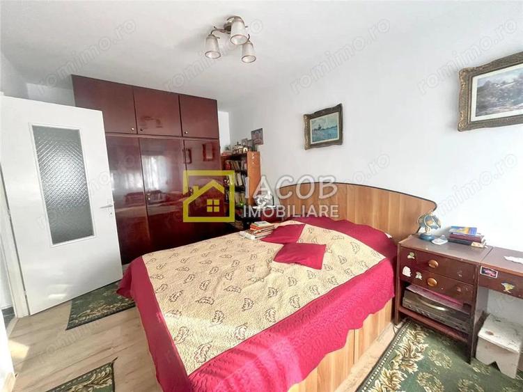 Apartament cu doua camere semidecomandate, zona Aviatori, Bacau - 12