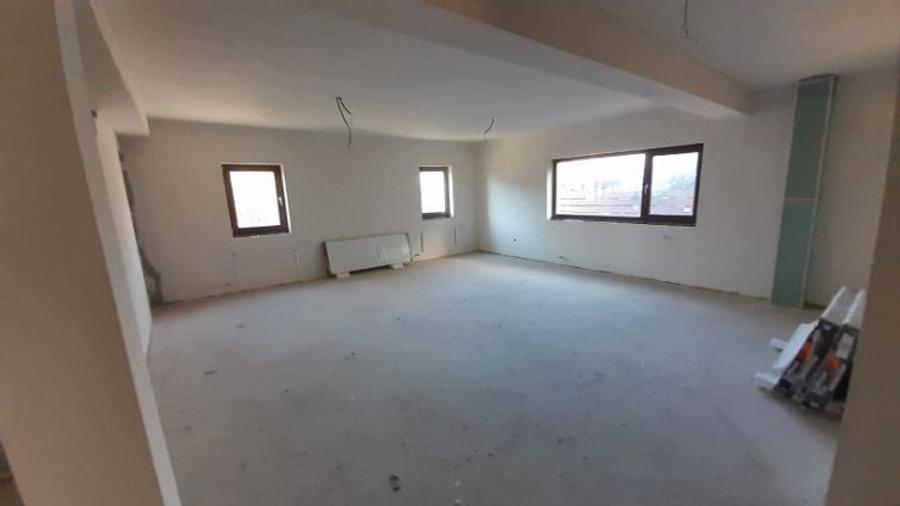 Proprietar, vand casa tip duplex, zona excelenta! - 2