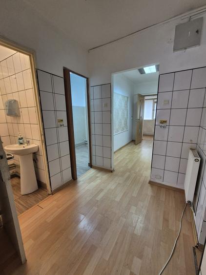 Spatiu comercial aprox 45 mp Ploiesti Paltinis Cantacuzino vizavi taxi - 1