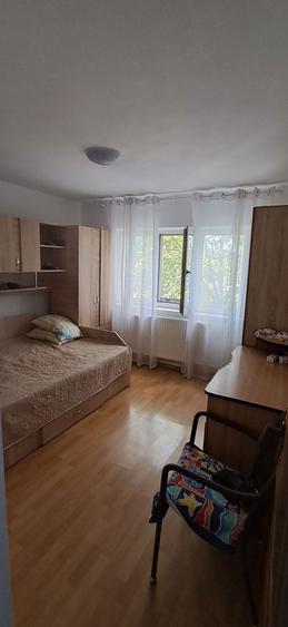 Apartament 2 camere, et.2 (pesoana fizica) - 1