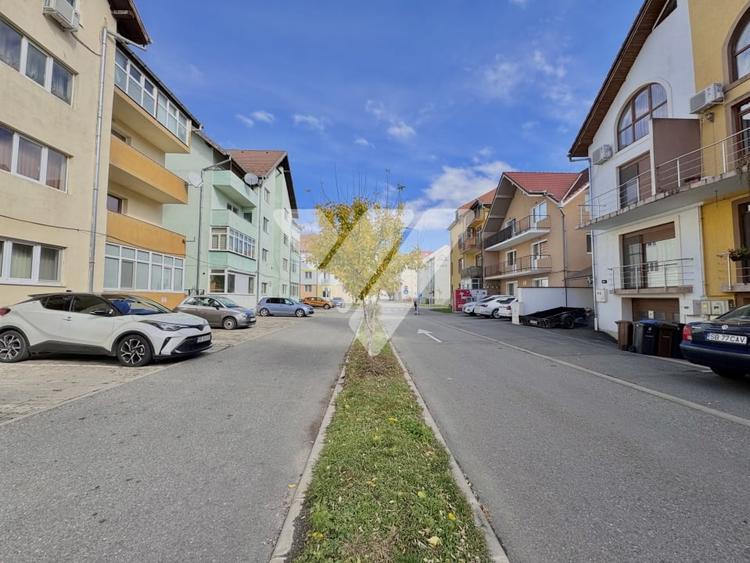 Apartament 2 camere  – Strand, str. Prof. Ioan Moga - 9