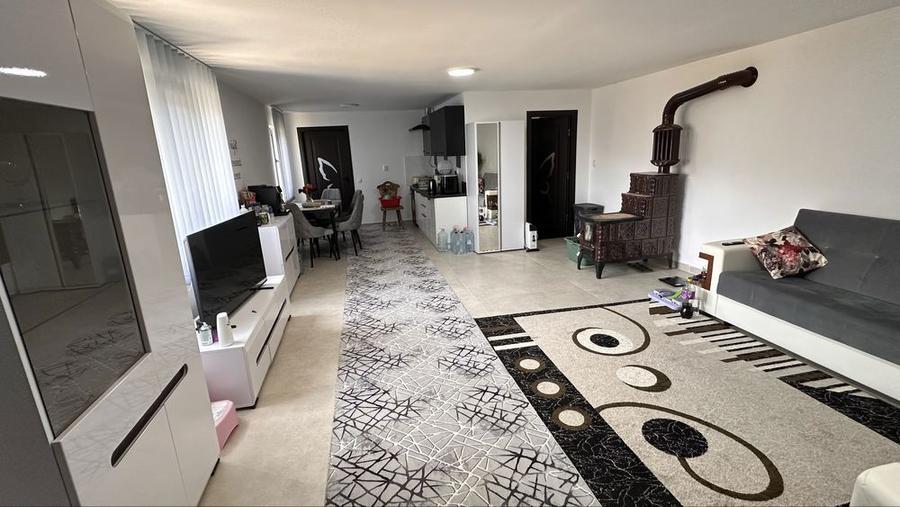 Casa de vanzare in sat/com Chiochis - 5