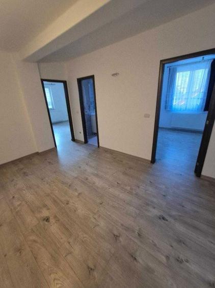 inchiriez ap 3 camere Radauti - 6