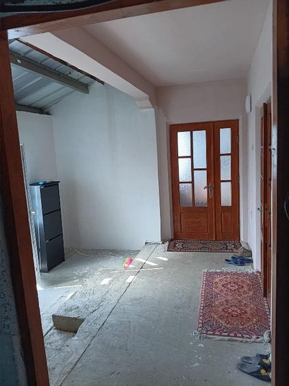 Vând casă la țară  - 11