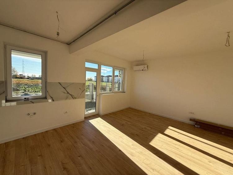 GRADINA 105 mp. Aproape de Zone2 si Mega Image. Decomandat. - 3