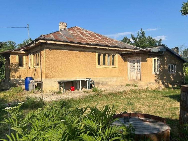 Casă cu 4 camere în Beciu