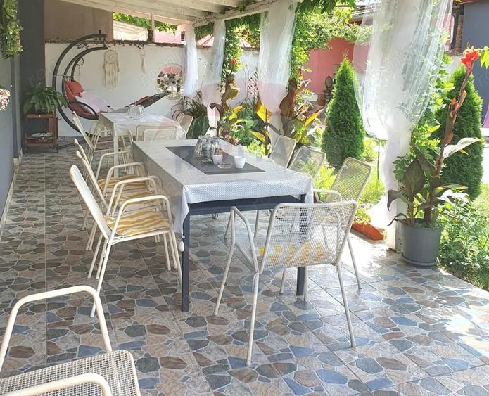 Casă cu 5 camere cu Teren 527 Mp în Berzasca