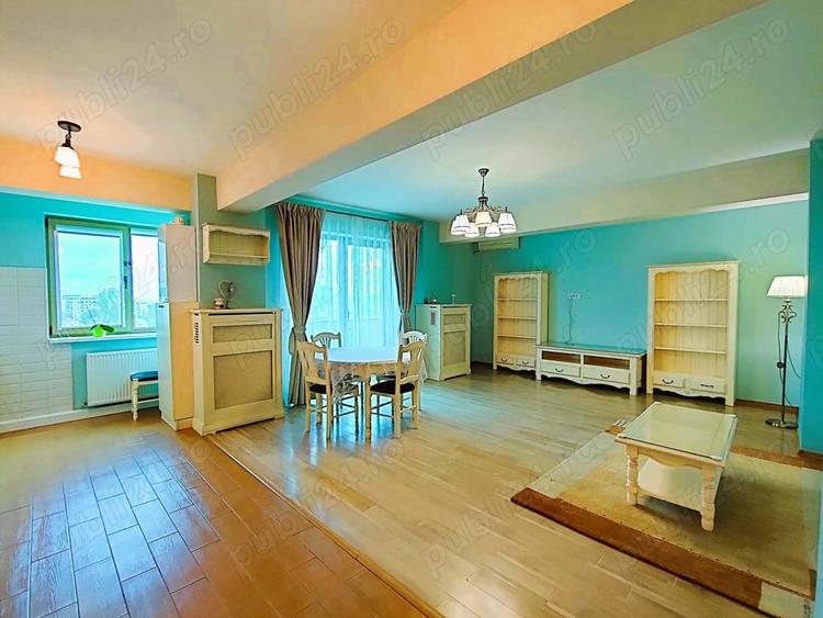Apartament cu 3 camere decomandat în Central