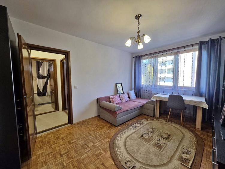 Apartament cu 2 camere semidecomandat, mobilat în Gheorgheni