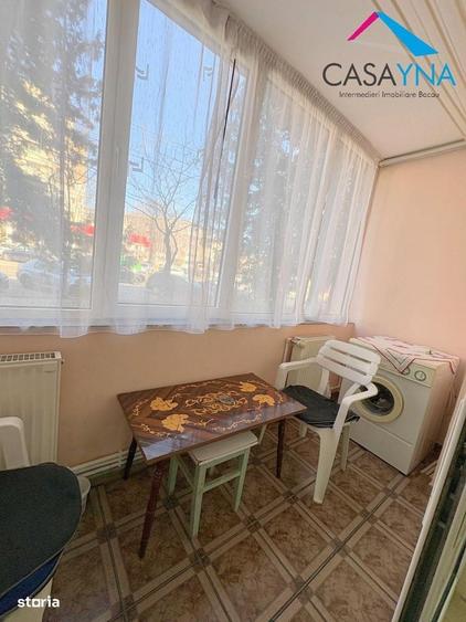 Apartament cu 3 camere decomandat în Energiei