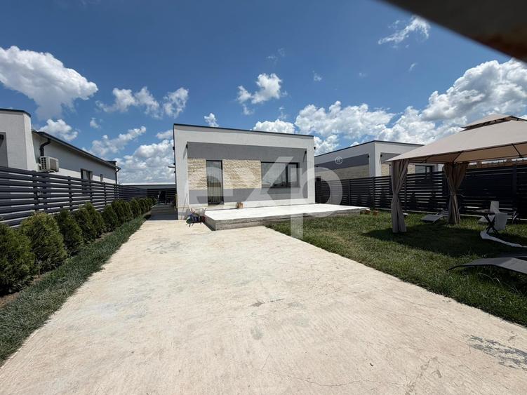 Casă individuală cu 3 camere cu Teren 250 Mp în Clinceni