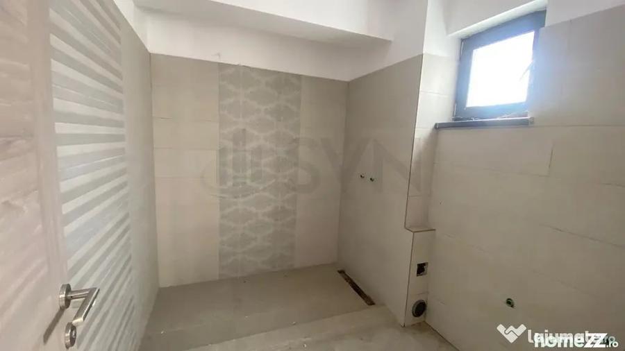 Casă cu 4 camere cu Teren 220 Mp în Vitan