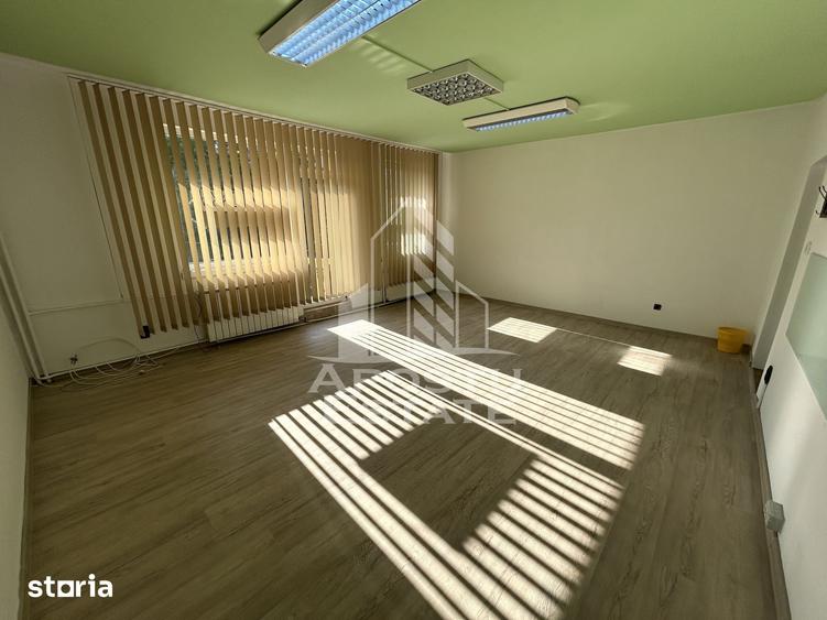 Spațiu comercial, de 30 mp, în Sud