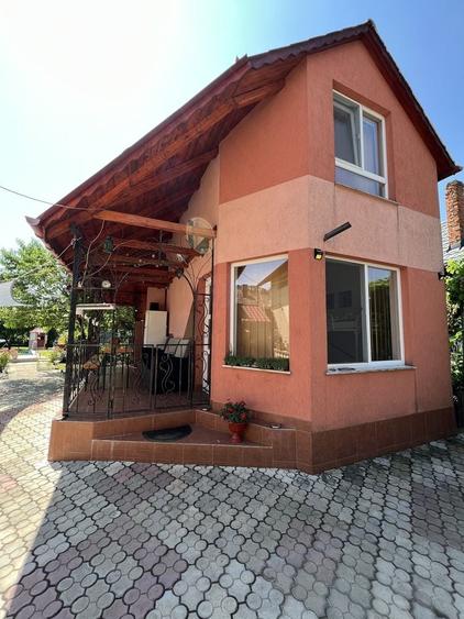 Casă cu 3 camere cu Teren 400 Mp în Bonț