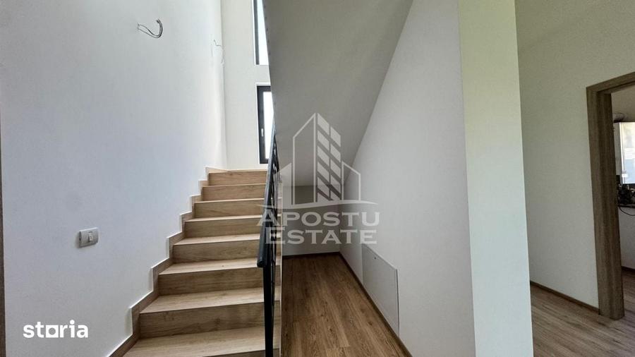 Casă cu 4 camere cu Teren 330 Mp în Săcălaz