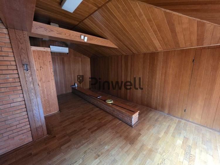 Casă individuală cu 5 camere cu Canalizare în Dorobanți