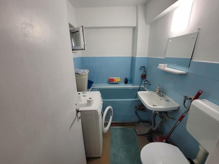 Apartament cu 4 camere decomandat în Rogerius