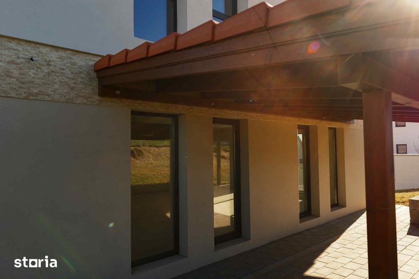 Casă cu 5 camere cu Teren 605 Mp în Ciurila